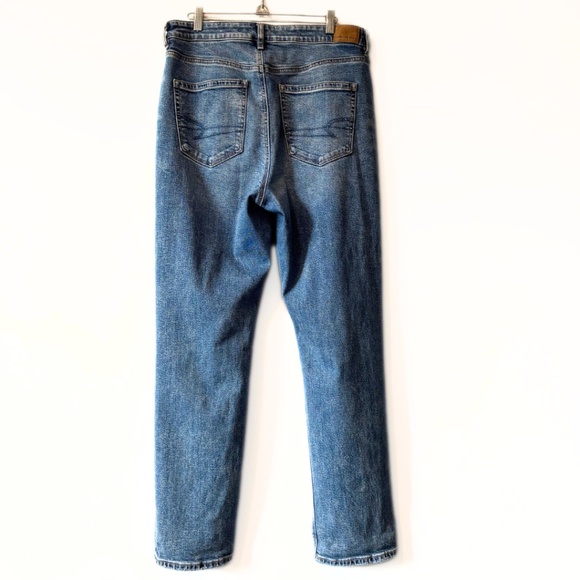 American Eagle Strigid Mom Jeans Medium Wash Size 12 - Picture 6 of 9
